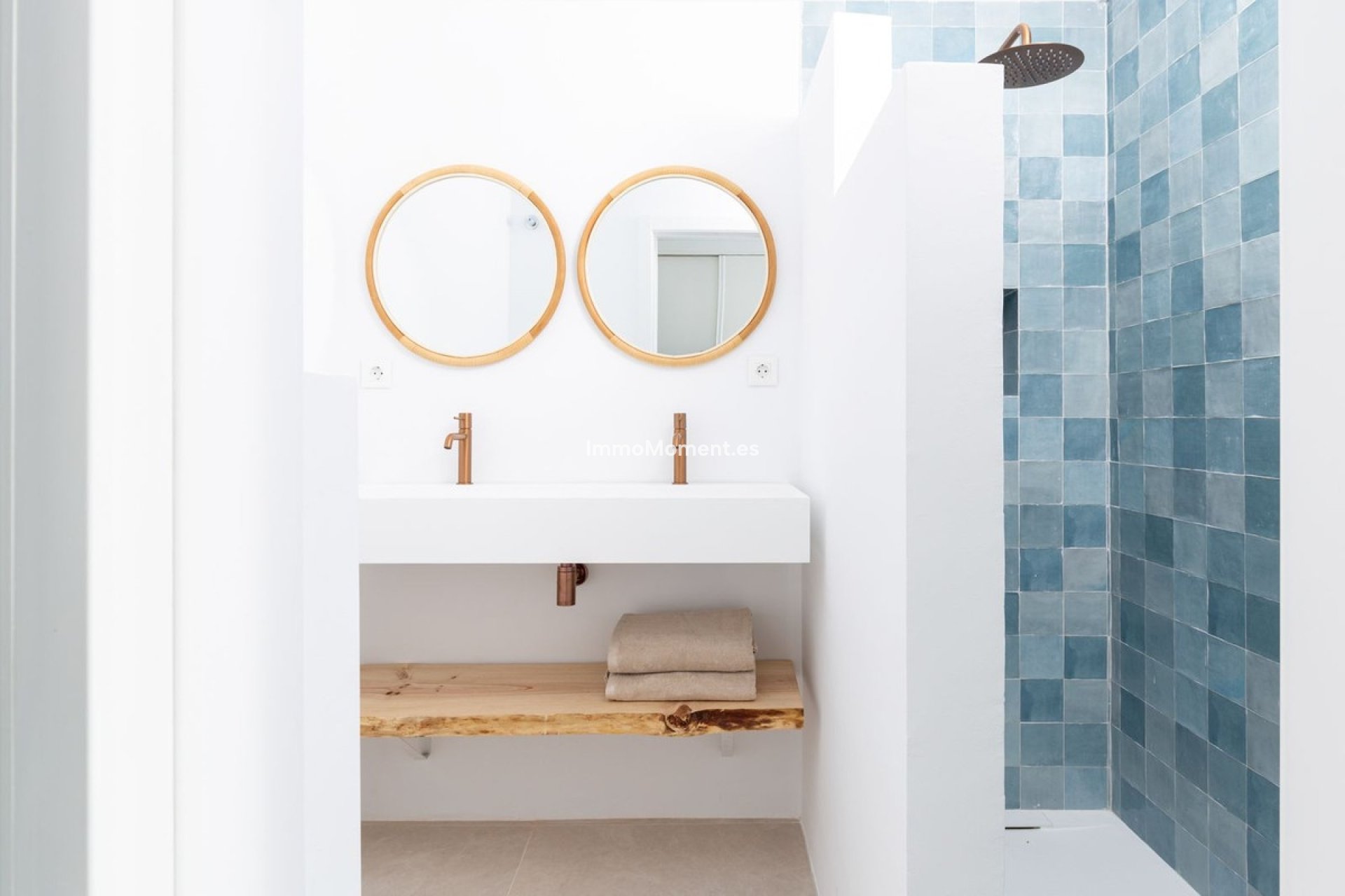 Resale - Apartment - Benahavís - Benahavís Centro