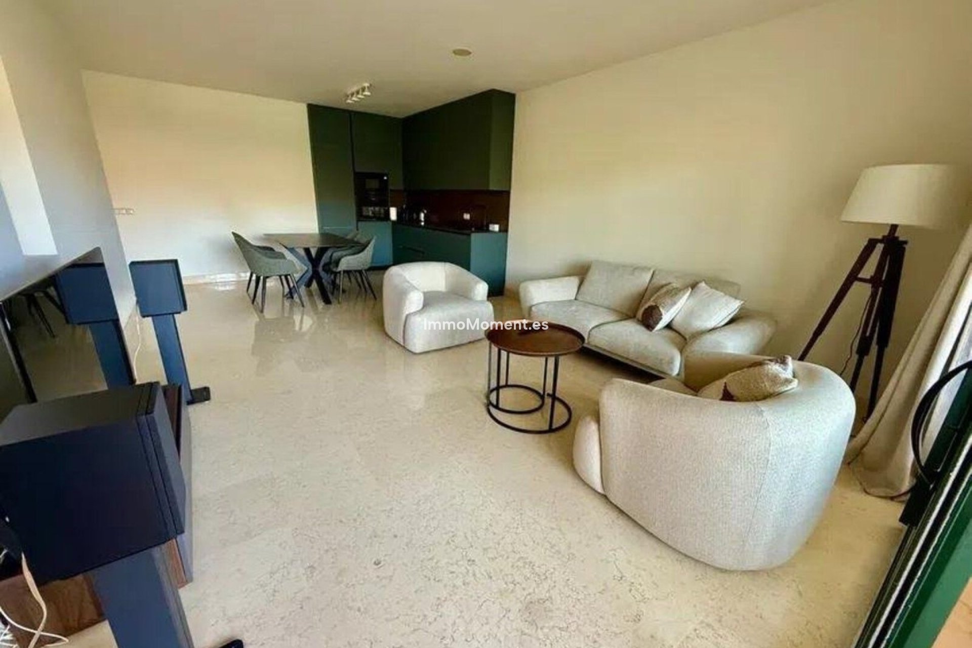 Resale - Apartment - Benahavís - Benahavís Centro