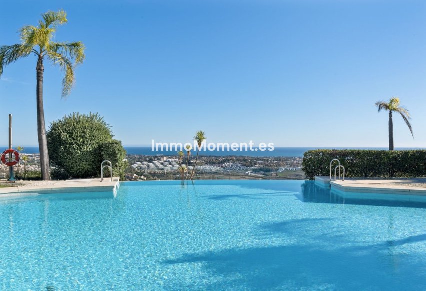 Resale - Apartment - Benahavís - Benahavís Centro