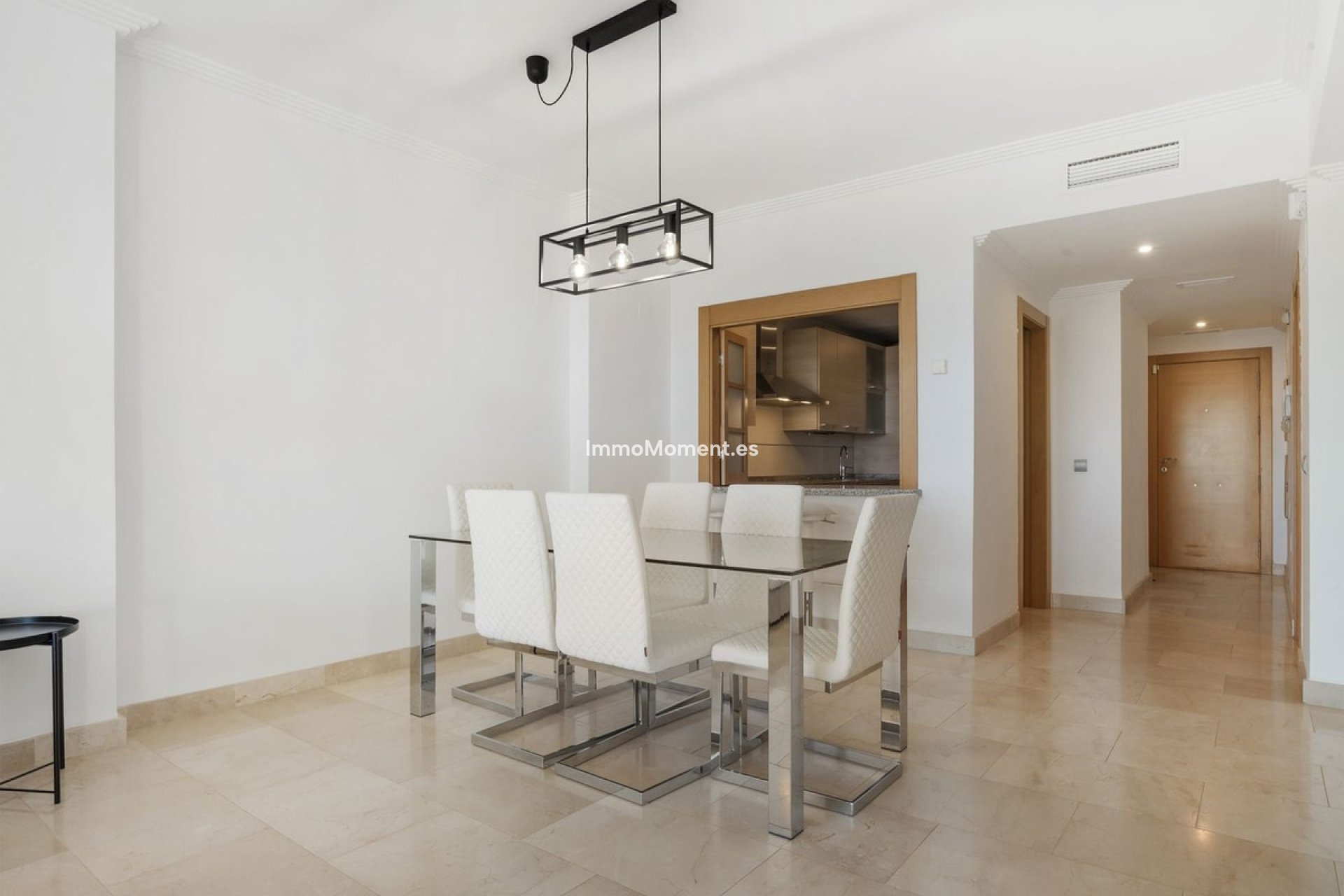 Resale - Apartment - Benahavís - Benahavís Centro