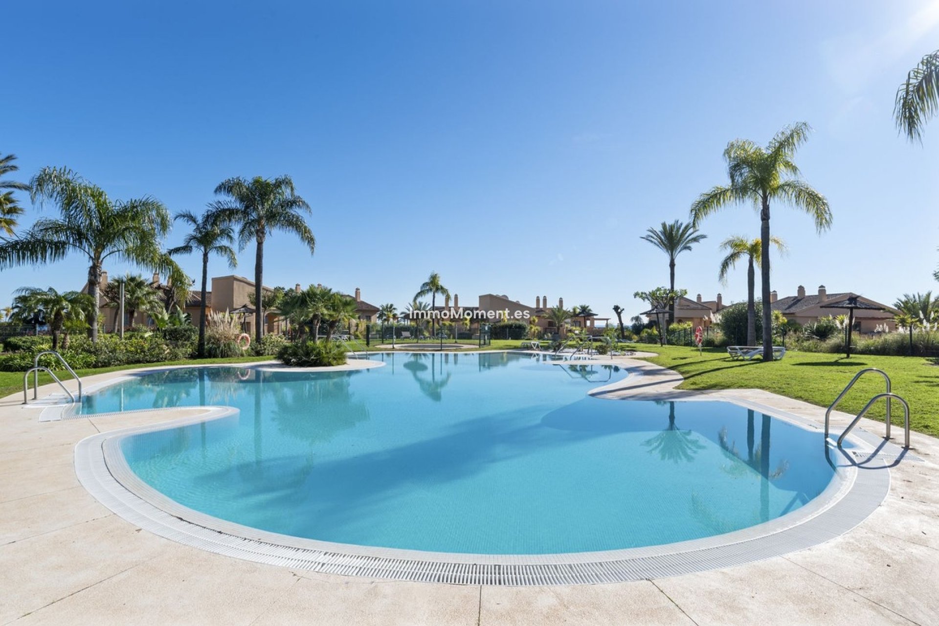 Resale - Apartment - Benahavís - Benahavís Centro