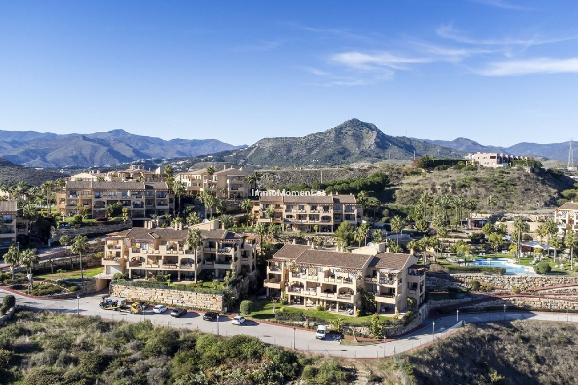 Resale - Apartment - Benahavís - Benahavís Centro