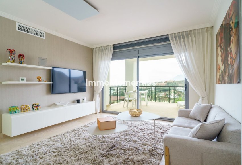 Resale - Apartment - Benahavís - Benahavís Centro