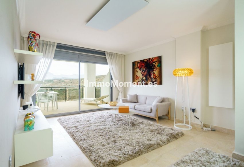 Resale - Apartment - Benahavís - Benahavís Centro