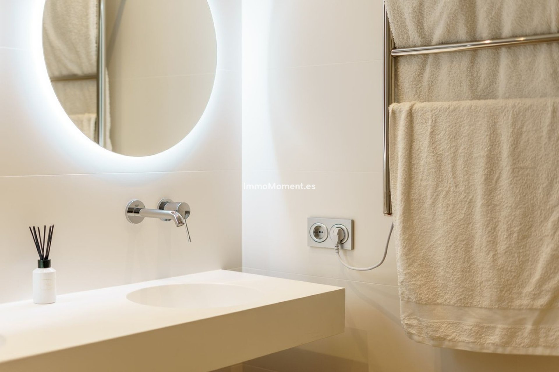 Resale - Apartment - Benahavís - Benahavís Centro