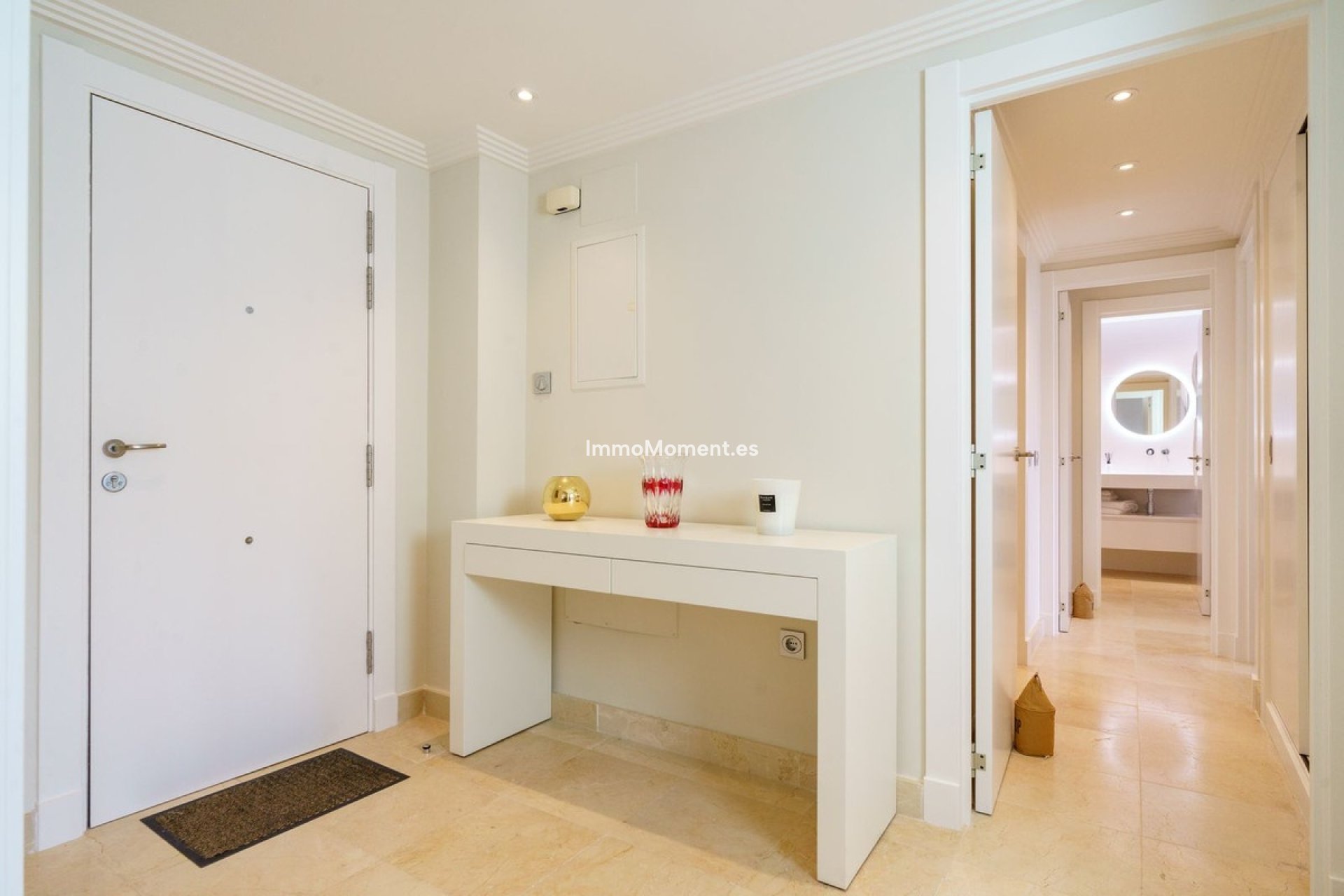 Resale - Apartment - Benahavís - Benahavís Centro