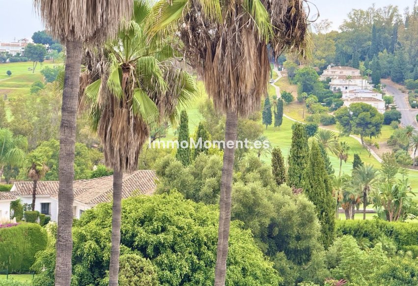 Resale - Apartment - Benahavís - Benahavís Centro