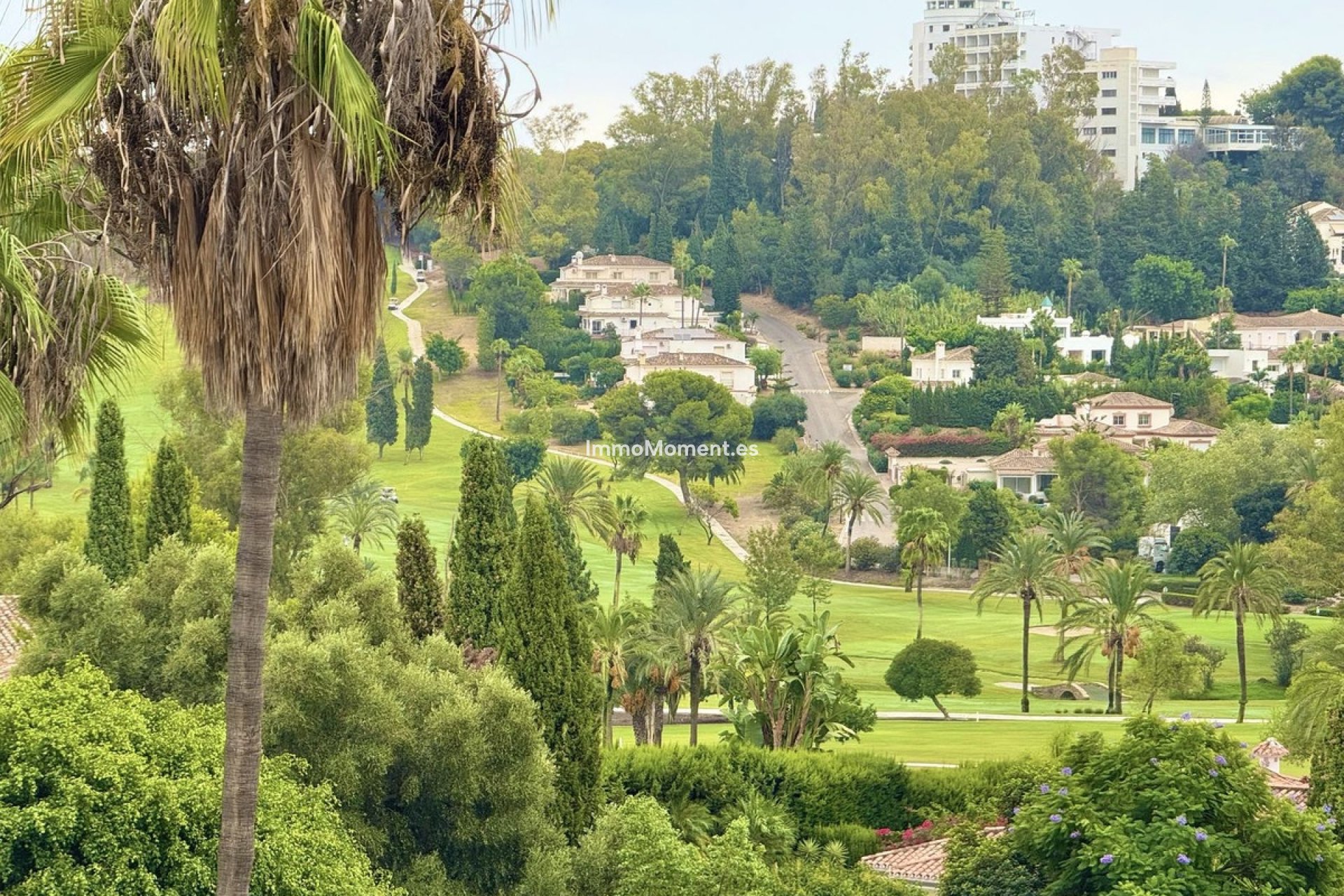 Resale - Apartment - Benahavís - Benahavís Centro