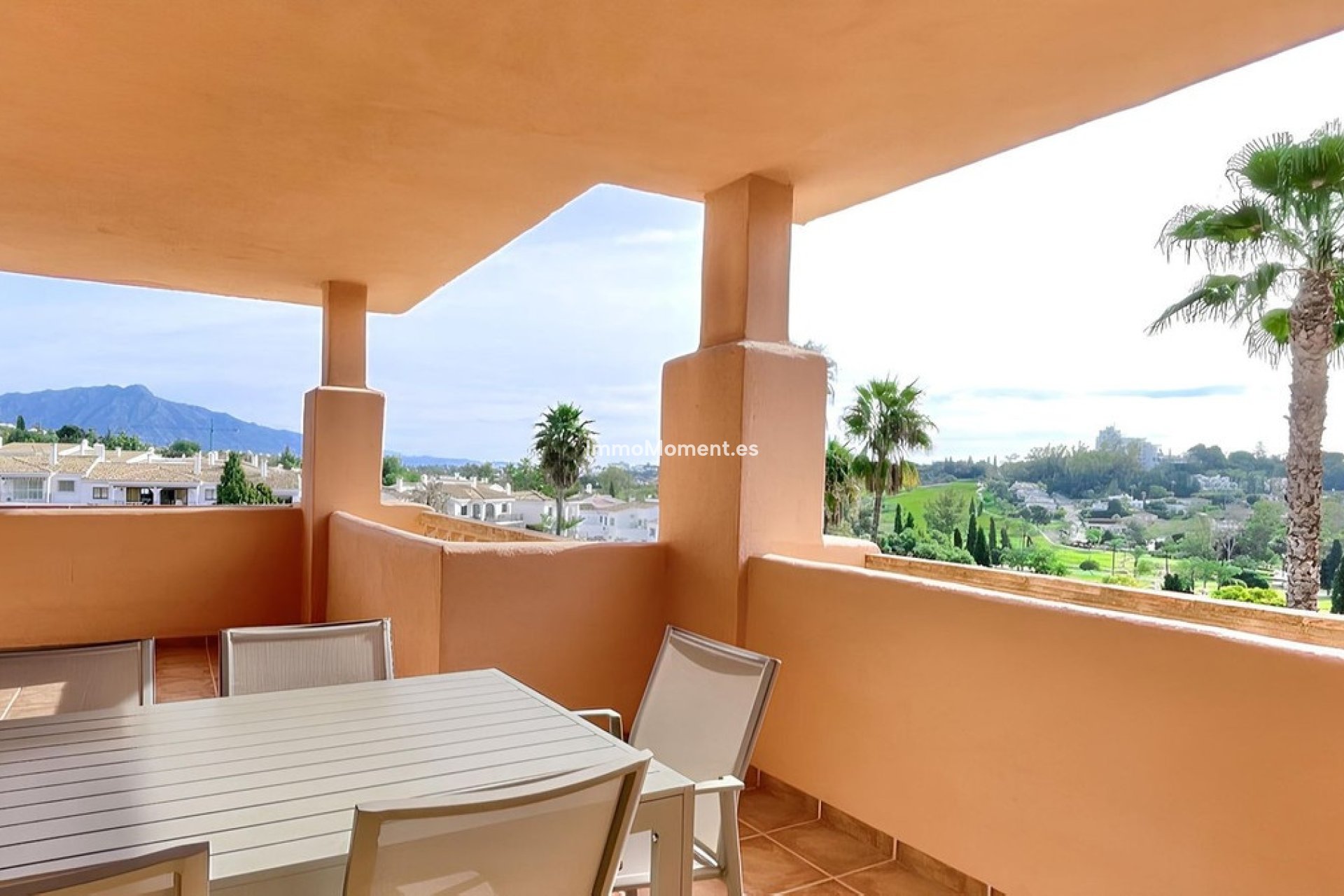 Resale - Apartment - Benahavís - Benahavís Centro