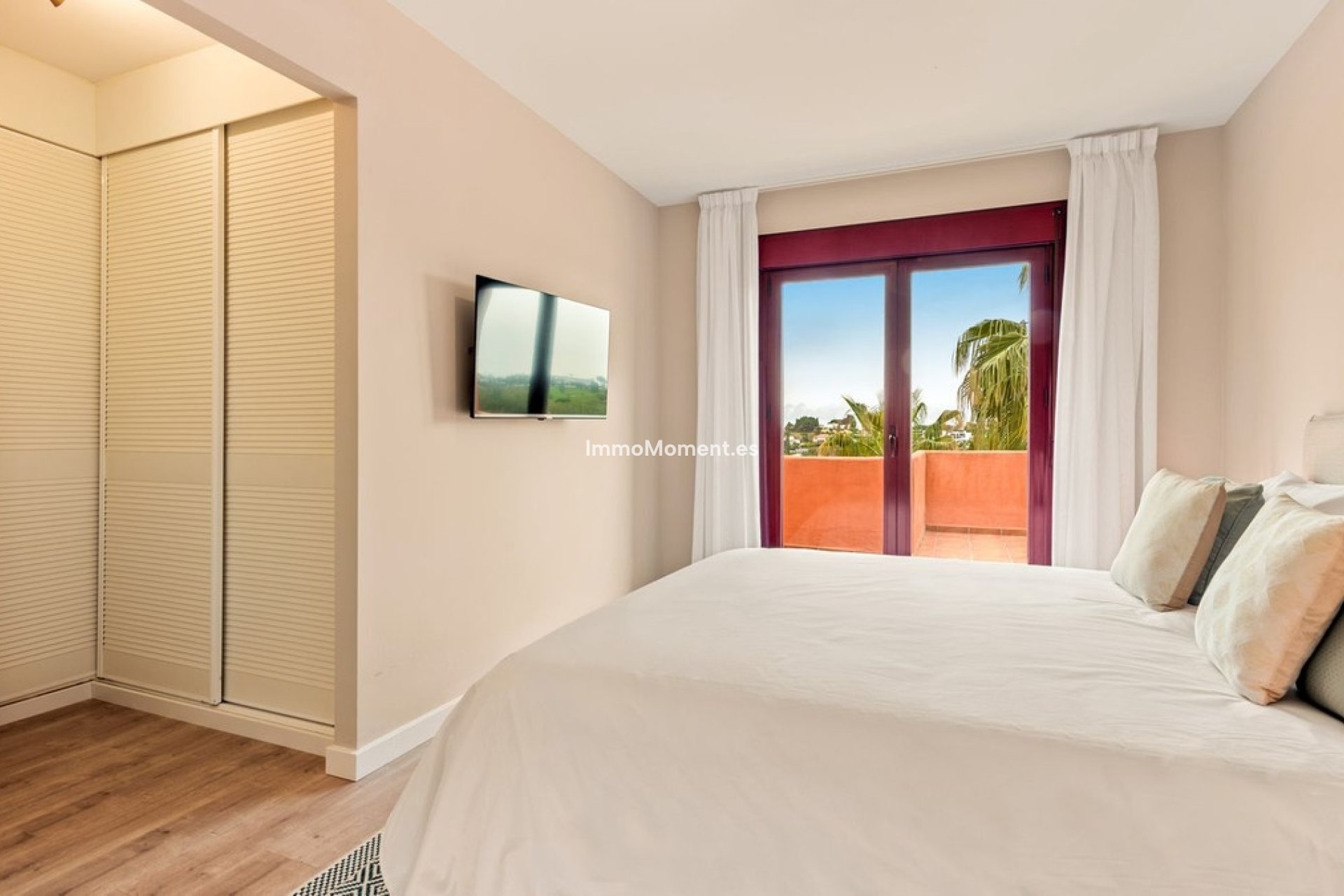 Resale - Apartment - Benahavís - Benahavís Centro