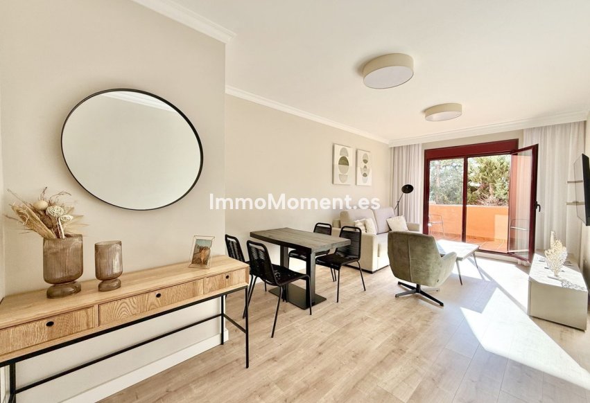 Resale - Apartment - Benahavís - Benahavís Centro