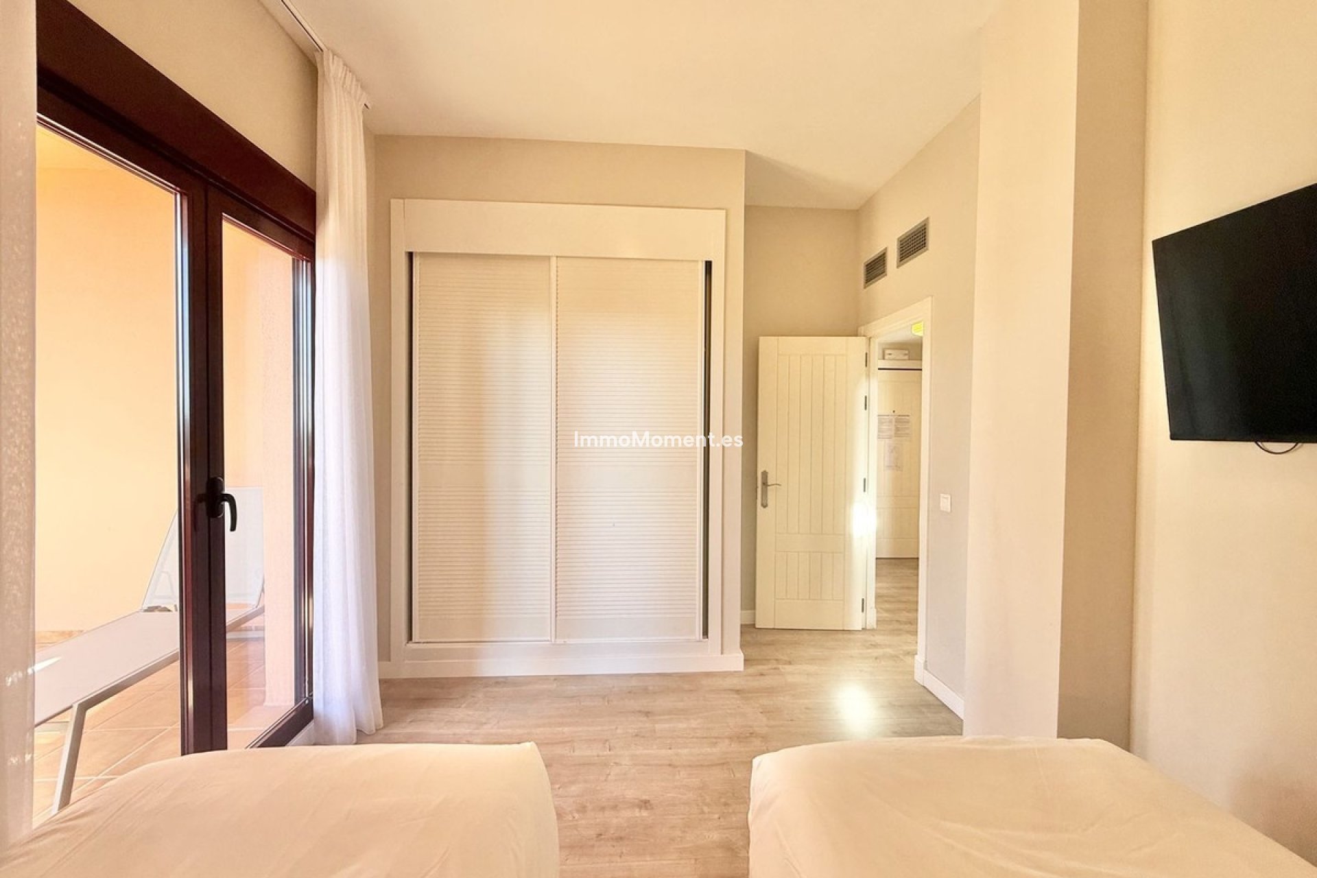 Resale - Apartment - Benahavís - Benahavís Centro