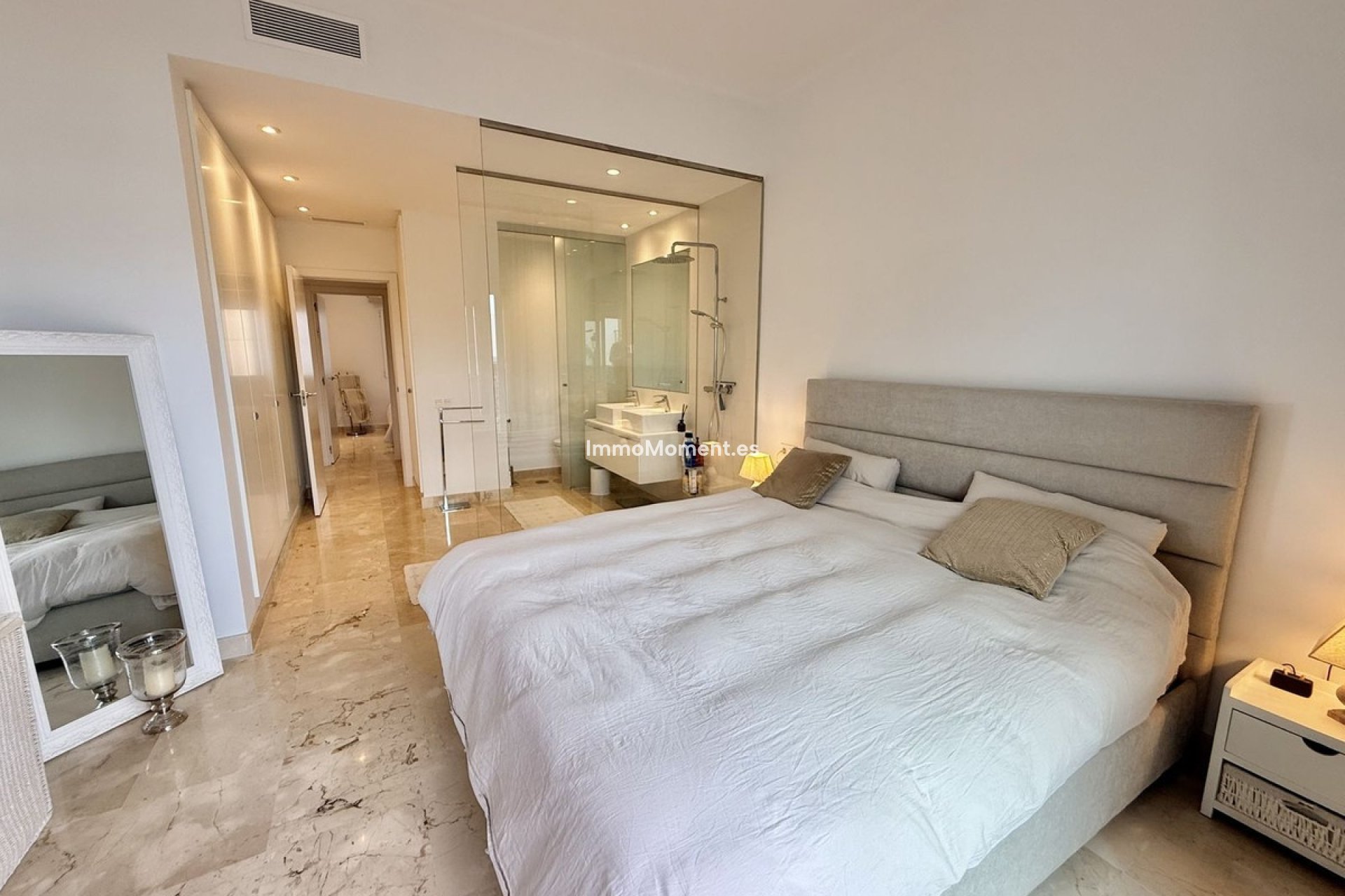 Resale - Apartment - Benahavís - Benahavís Centro