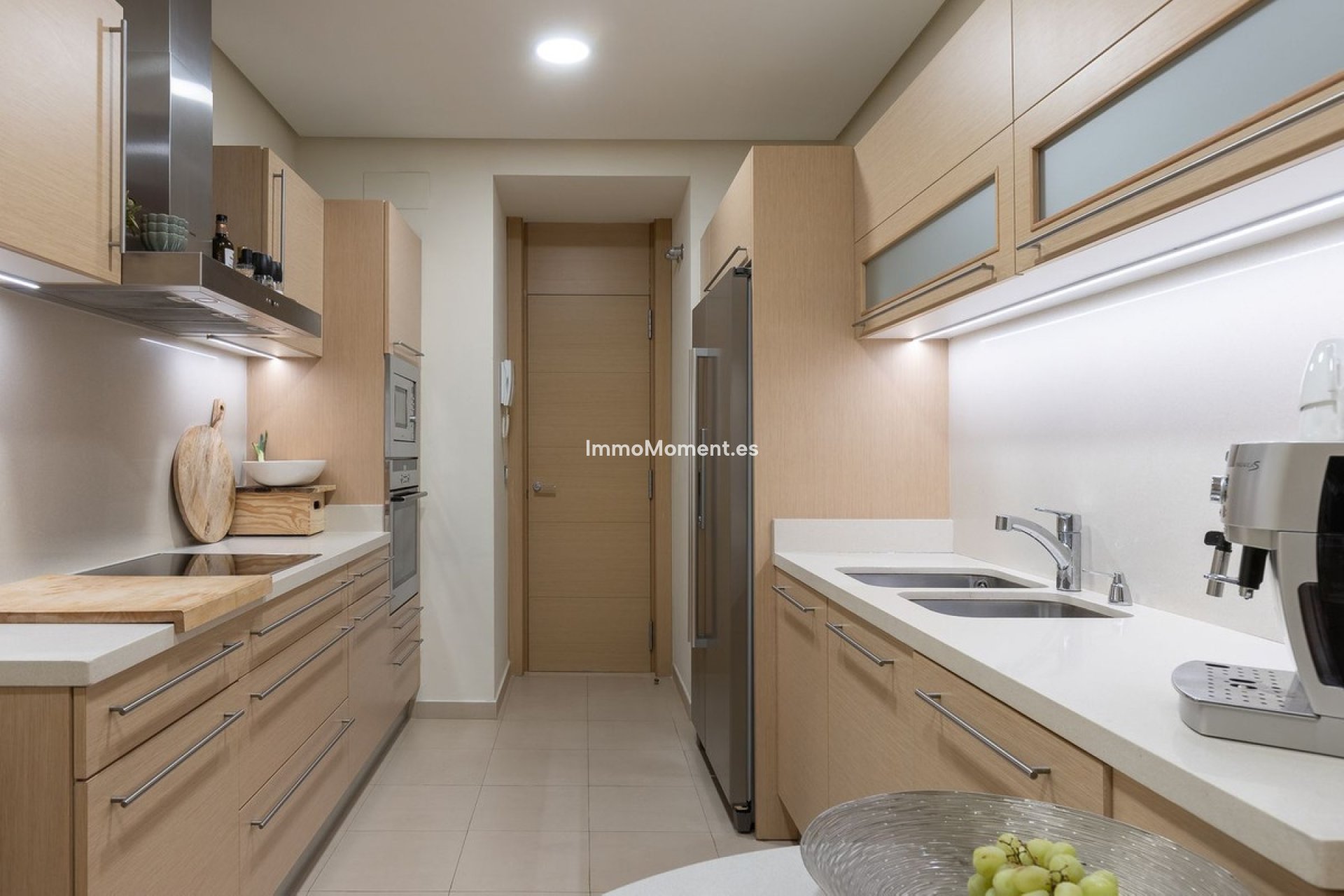 Resale - Apartment - Benahavís - Benahavís Centro