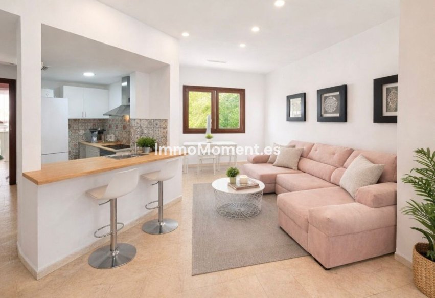 Resale - Apartment - Benahavís - Benahavís Centro