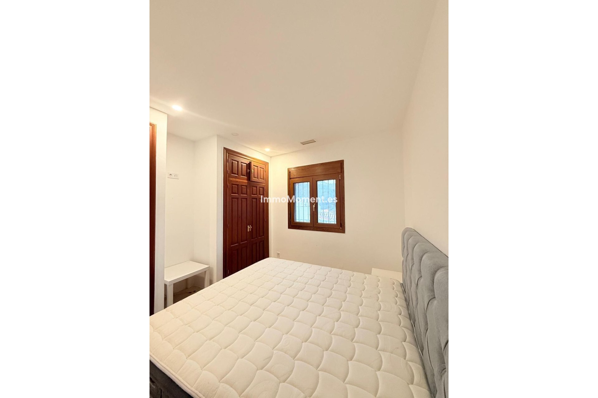 Resale - Apartment - Benahavís - Benahavís Centro