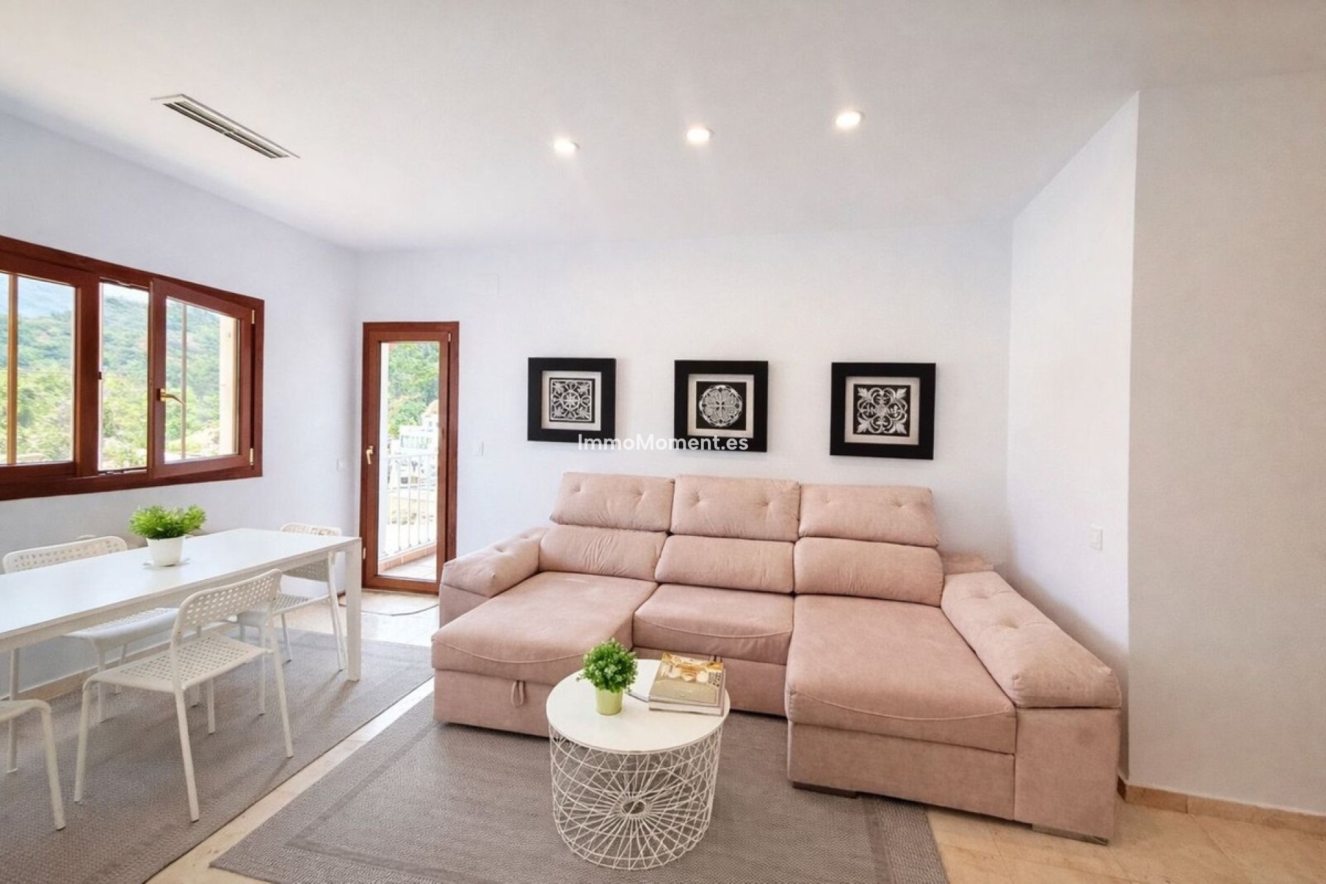 Resale - Apartment - Benahavís - Benahavís Centro