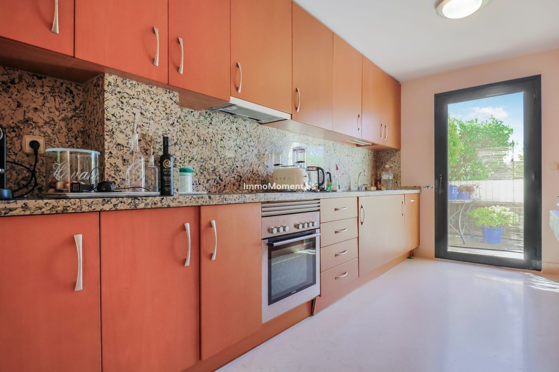 Resale - Apartment - Benahavís - Benahavís Centro