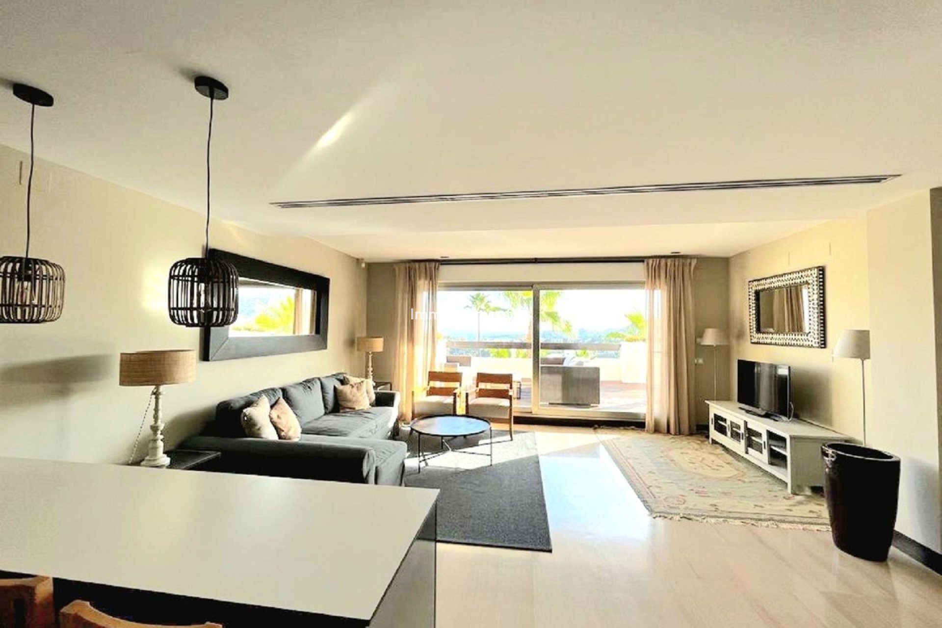 Resale - Apartment - Benahavís - Benahavís Centro