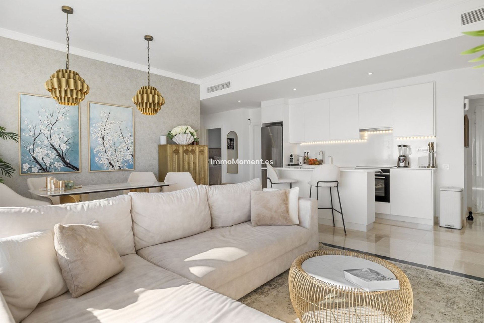 Resale - Apartment - Benahavís - Benahavís Centro