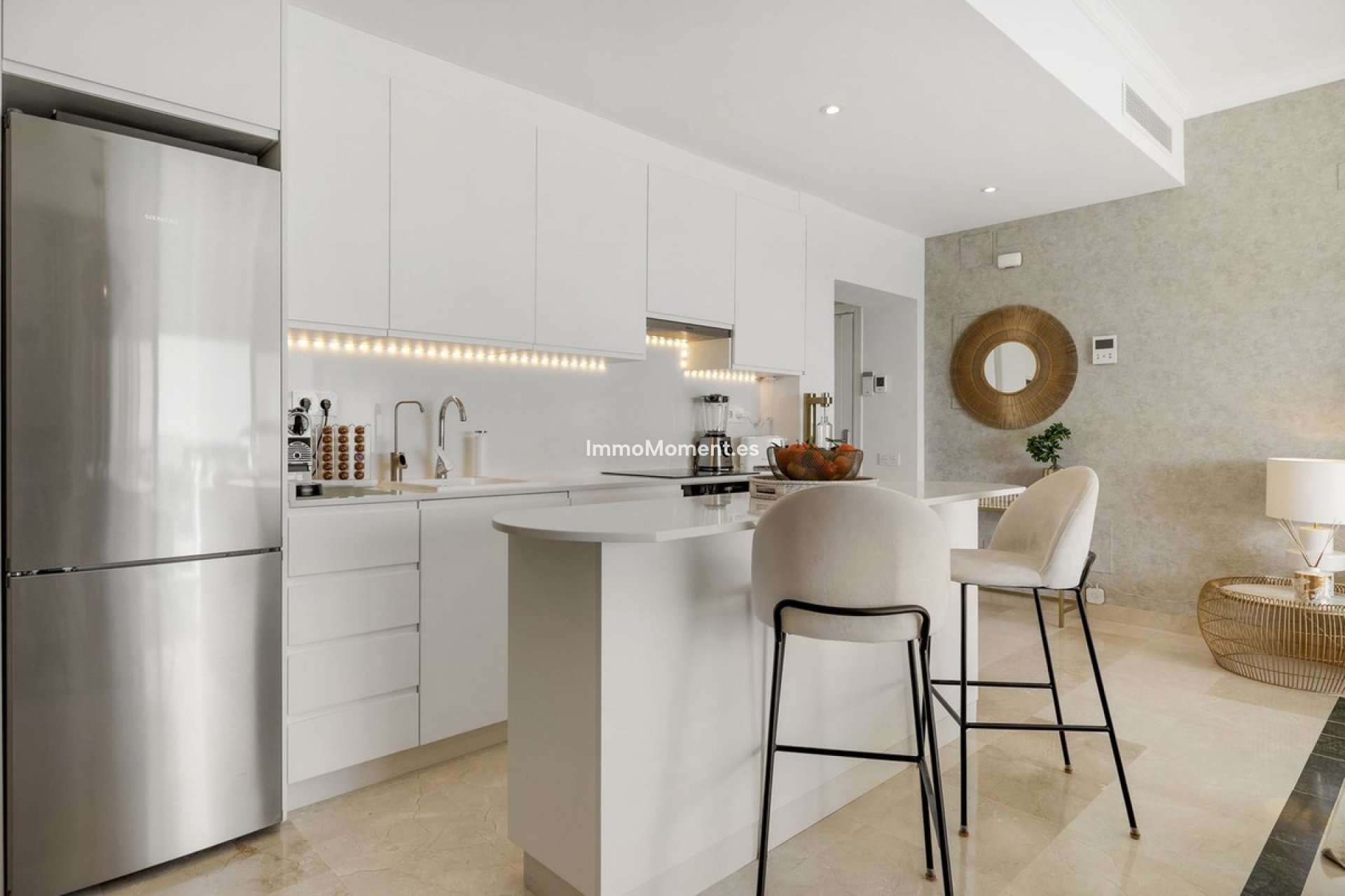 Resale - Apartment - Benahavís - Benahavís Centro