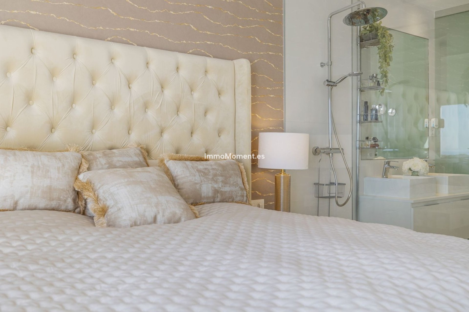 Resale - Apartment - Benahavís - Benahavís Centro