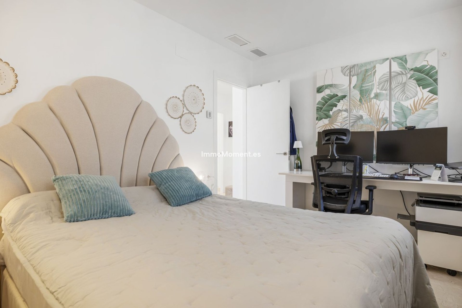 Resale - Apartment - Benahavís - Benahavís Centro