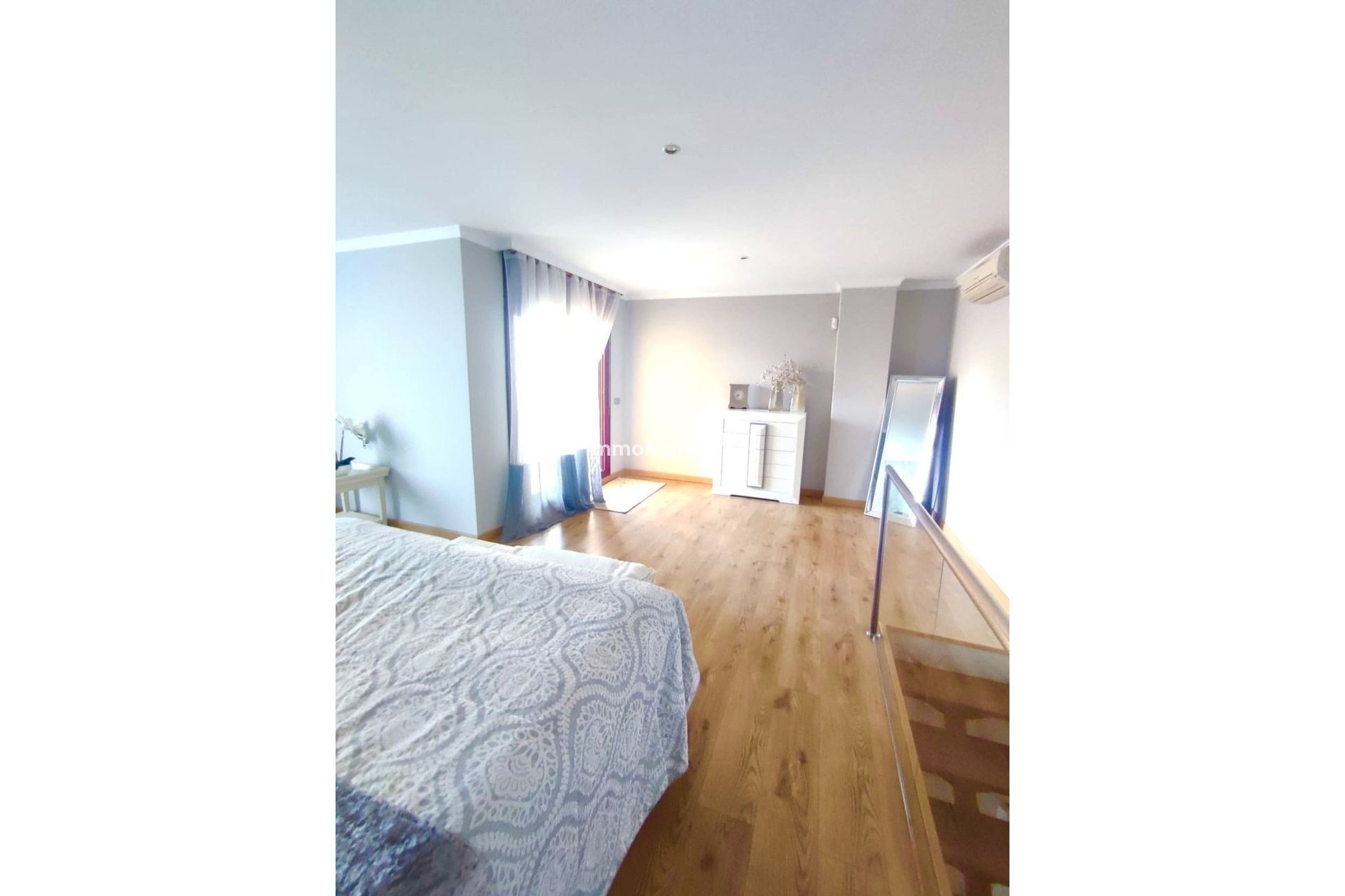 Resale - Apartment - Benahavís - Benahavís Centro