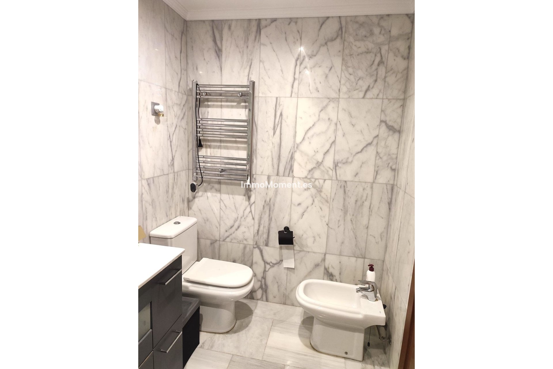 Resale - Apartment - Benahavís - Benahavís Centro