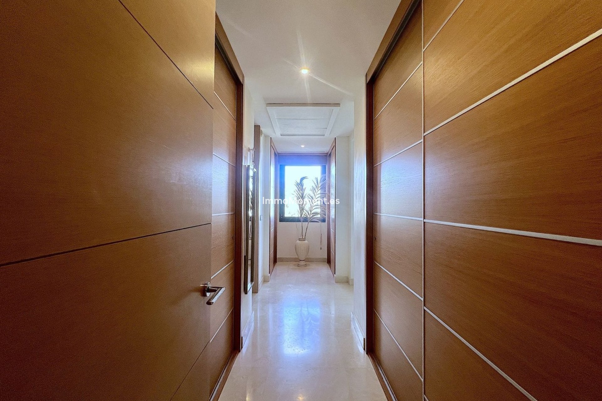 Resale - Apartment - Benahavís - Benahavís Centro