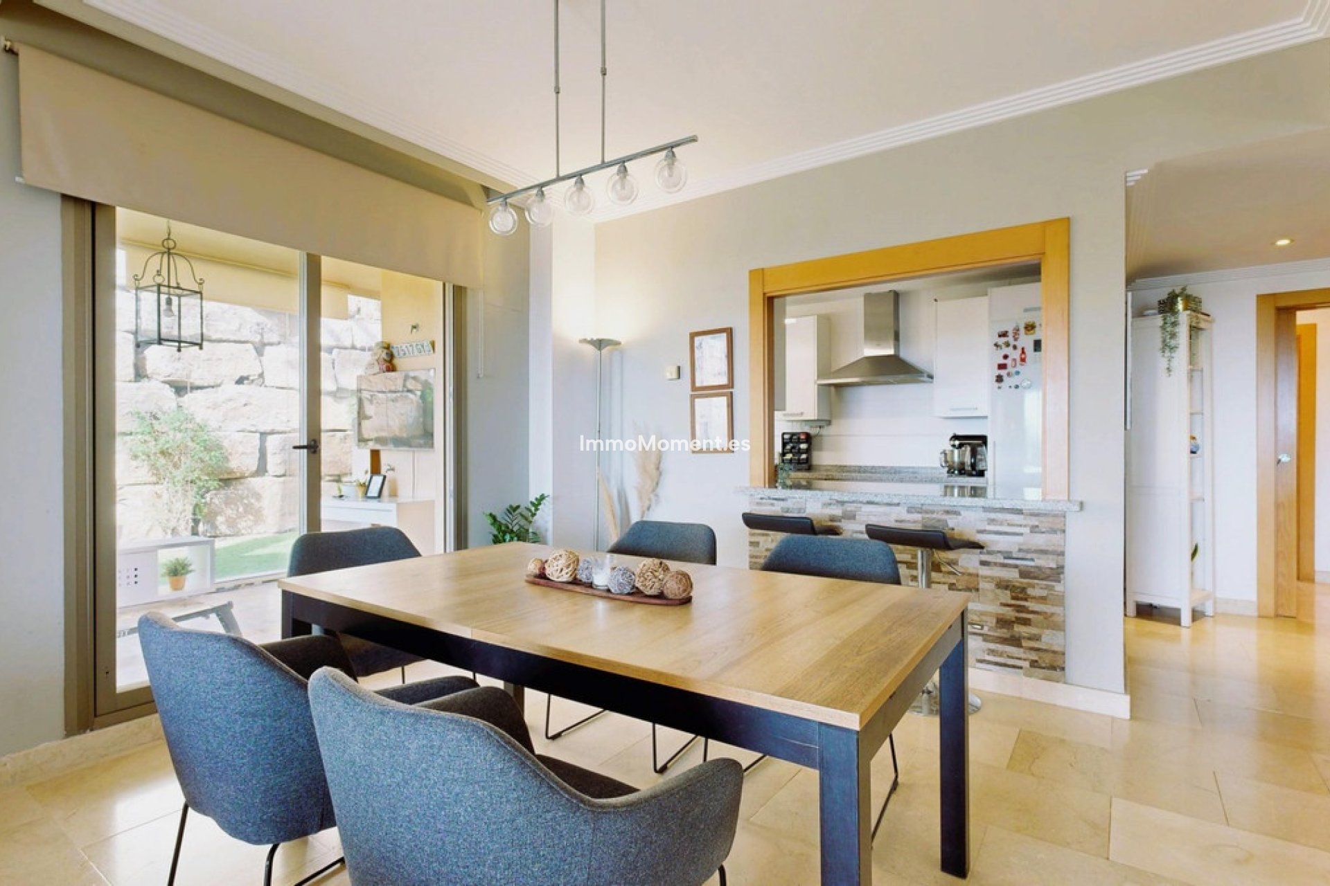 Resale - Apartment - Benahavís - Benahavís Centro