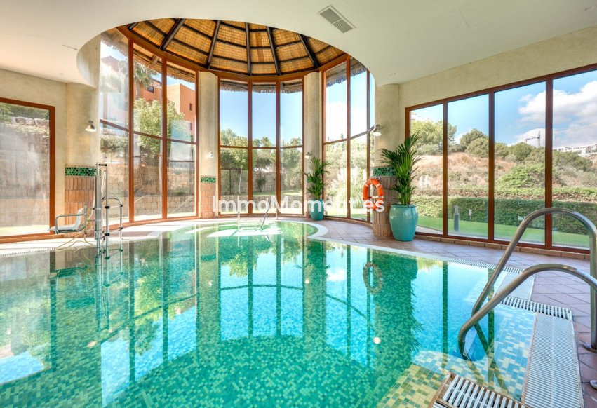 Resale - Apartment - Benahavís - Benahavís Centro