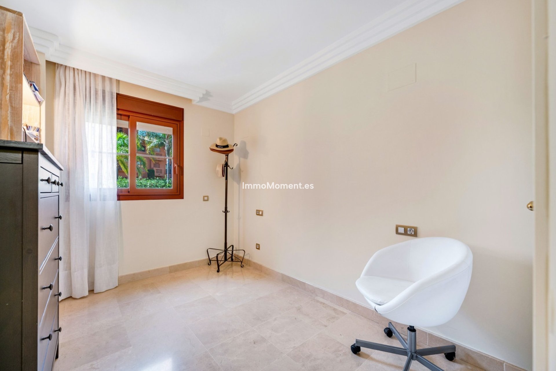 Resale - Apartment - Benahavís - Benahavís Centro