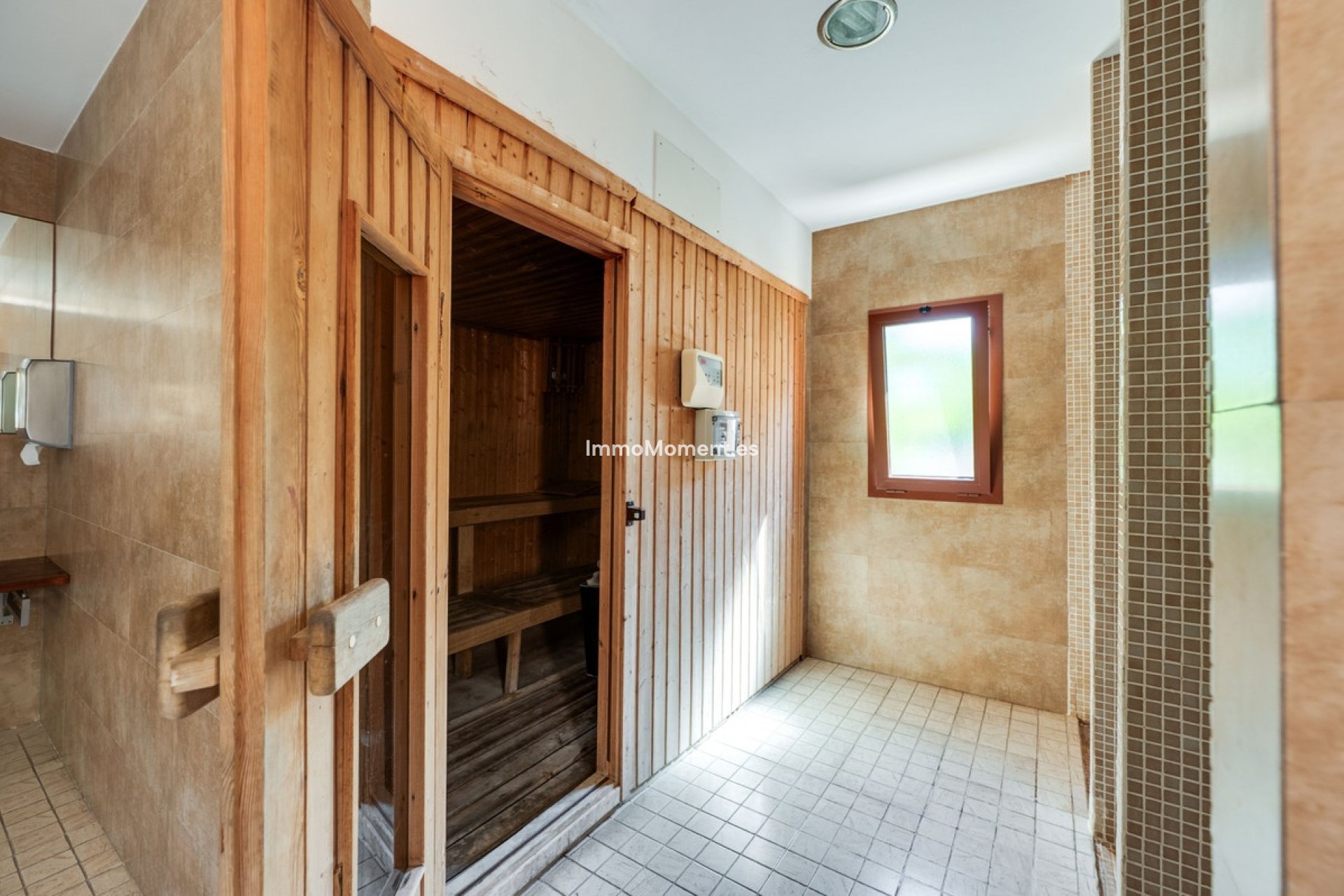 Resale - Apartment - Benahavís - Benahavís Centro