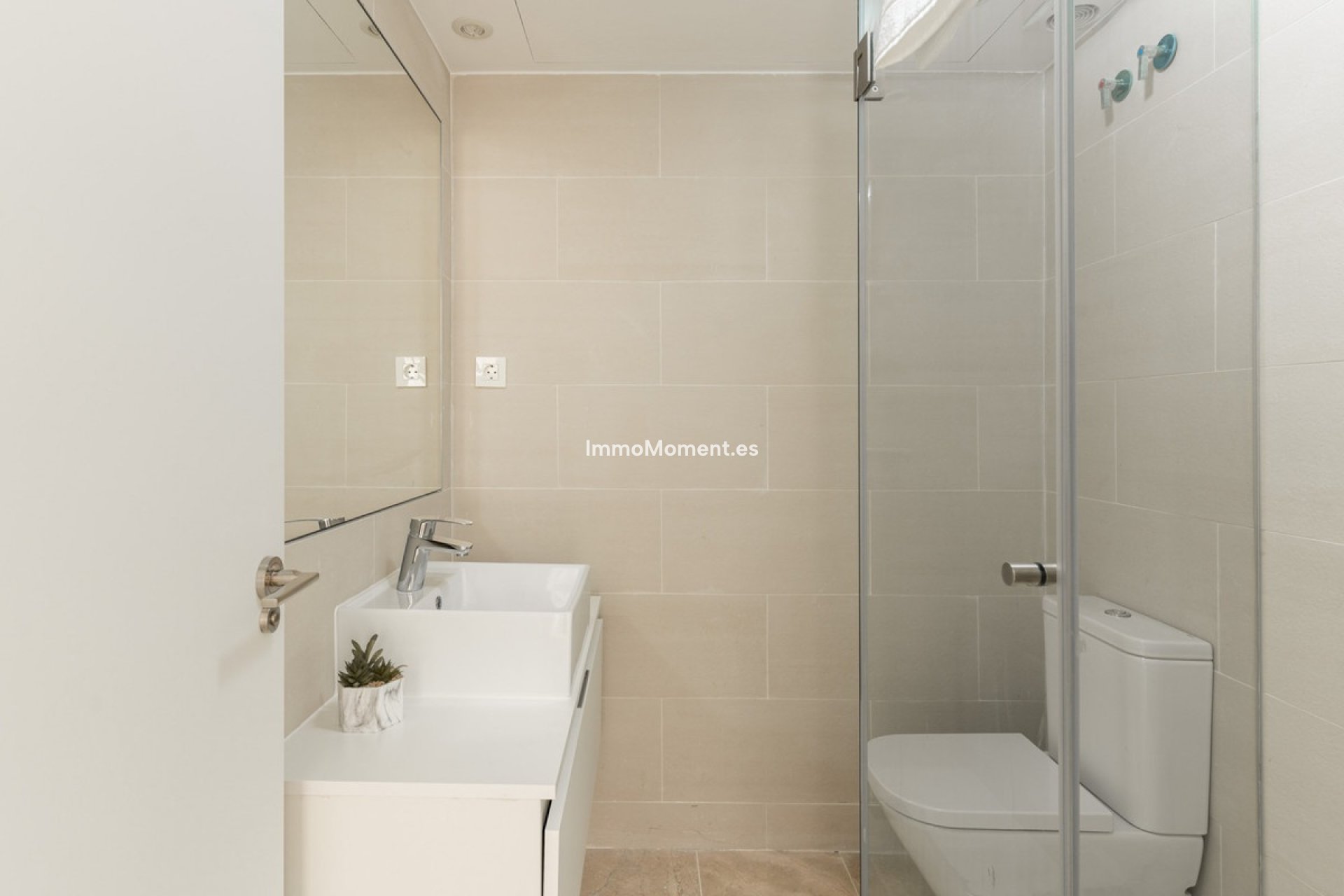 Resale - Apartment - Benahavís - Benahavís Centro