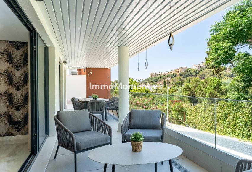 Resale - Apartment - Benahavís - Benahavís Centro