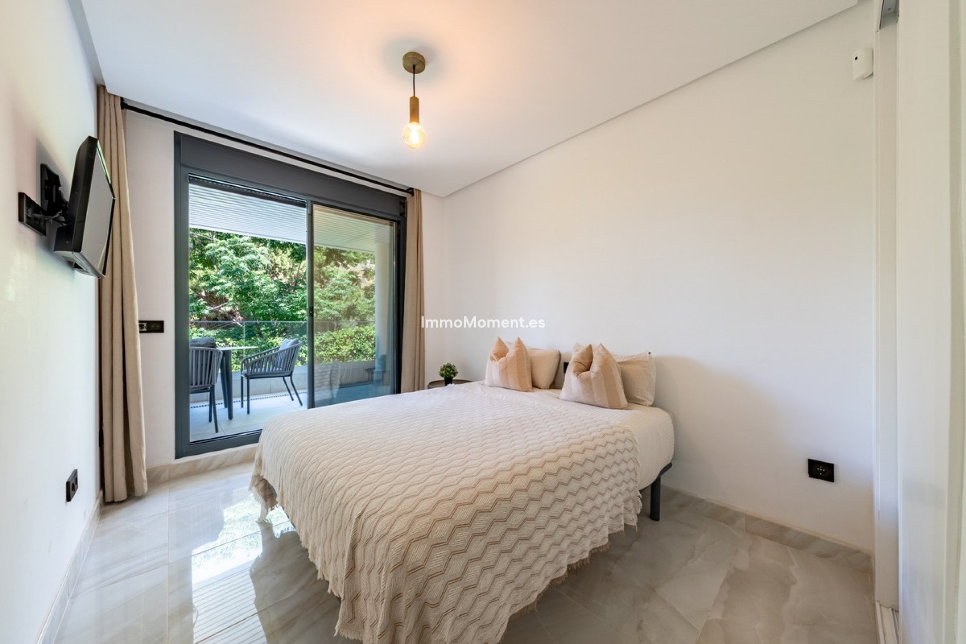 Resale - Apartment - Benahavís - Benahavís Centro
