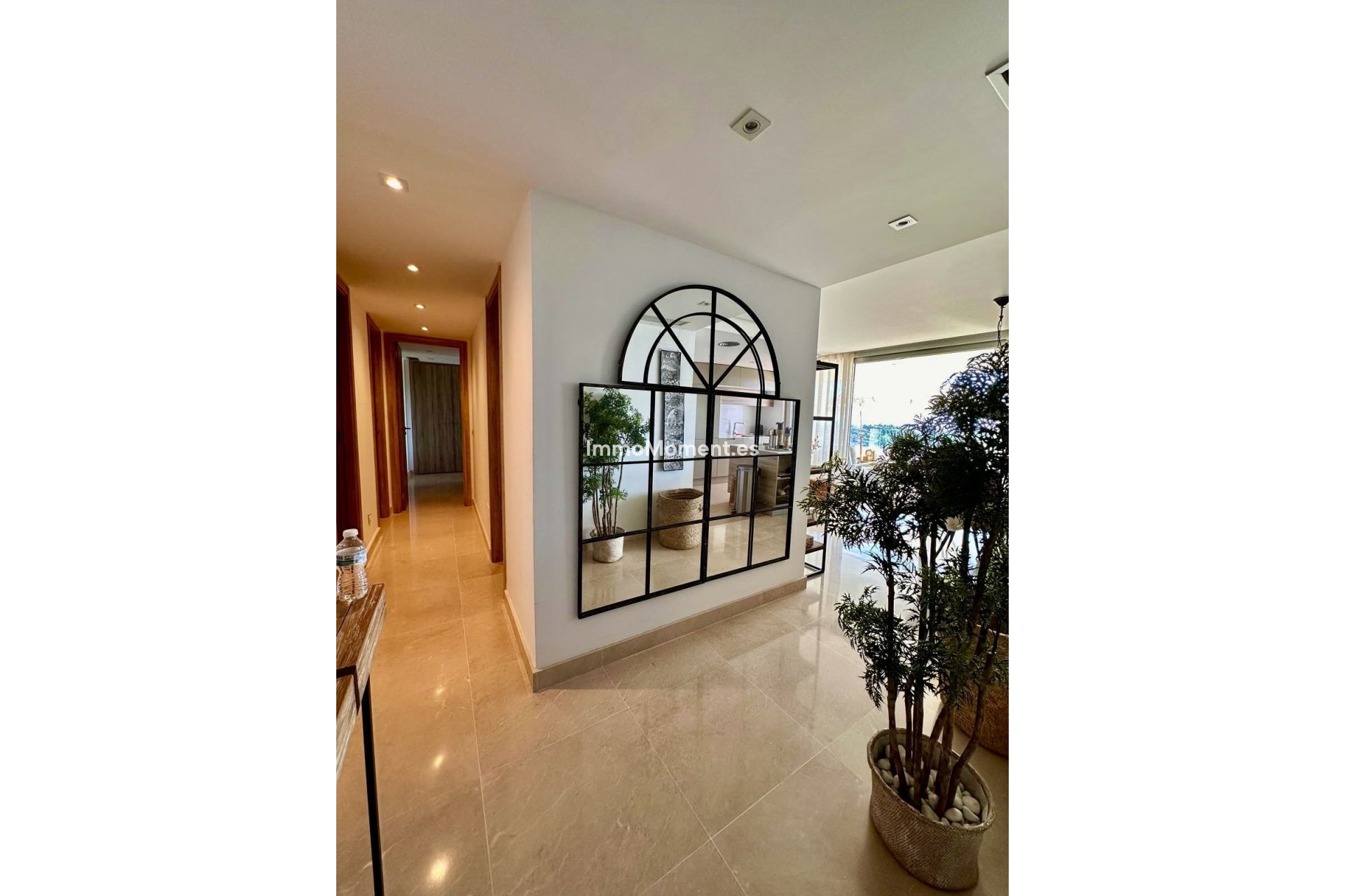 Resale - Apartment - Benahavís - Benahavís Centro