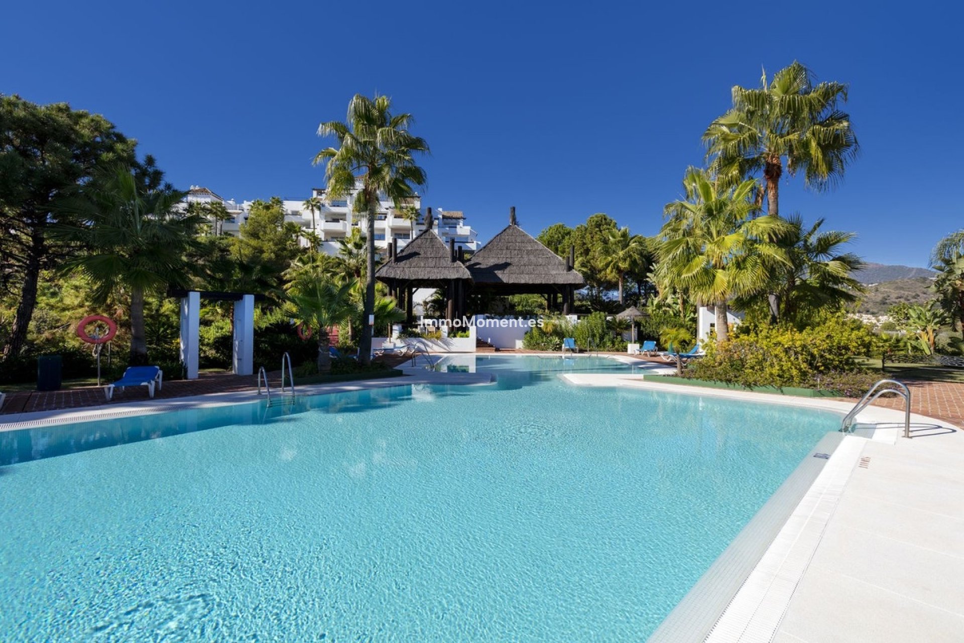 Resale - Apartment - Benahavís - Benahavís Centro