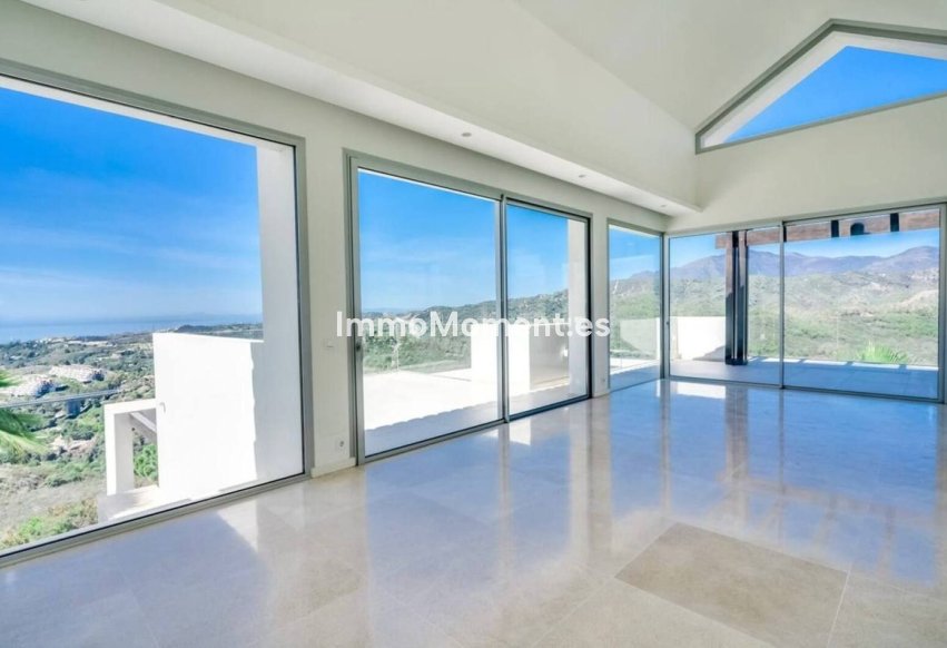 Resale - Apartment - Benahavís - Benahavís Centro