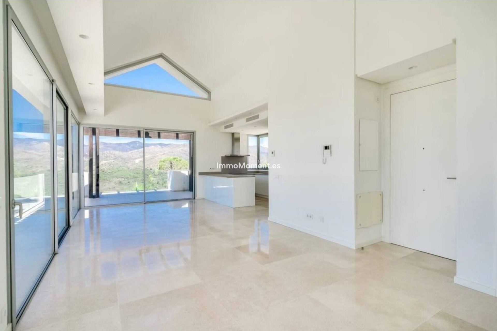 Resale - Apartment - Benahavís - Benahavís Centro