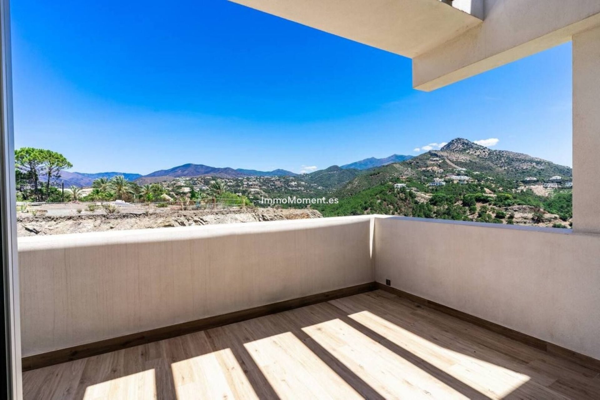 Resale - Apartment - Benahavís - Benahavís Centro