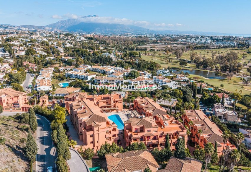 Resale - Apartment - Benahavís - Benahavís Centro