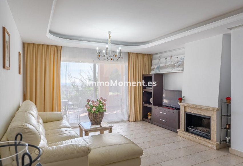 Resale - Apartment - Benahavís - Benahavís Centro