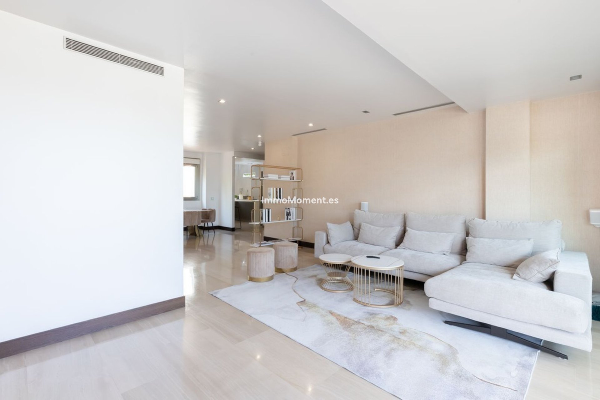 Resale - Apartment - Benahavís - Benahavís Centro