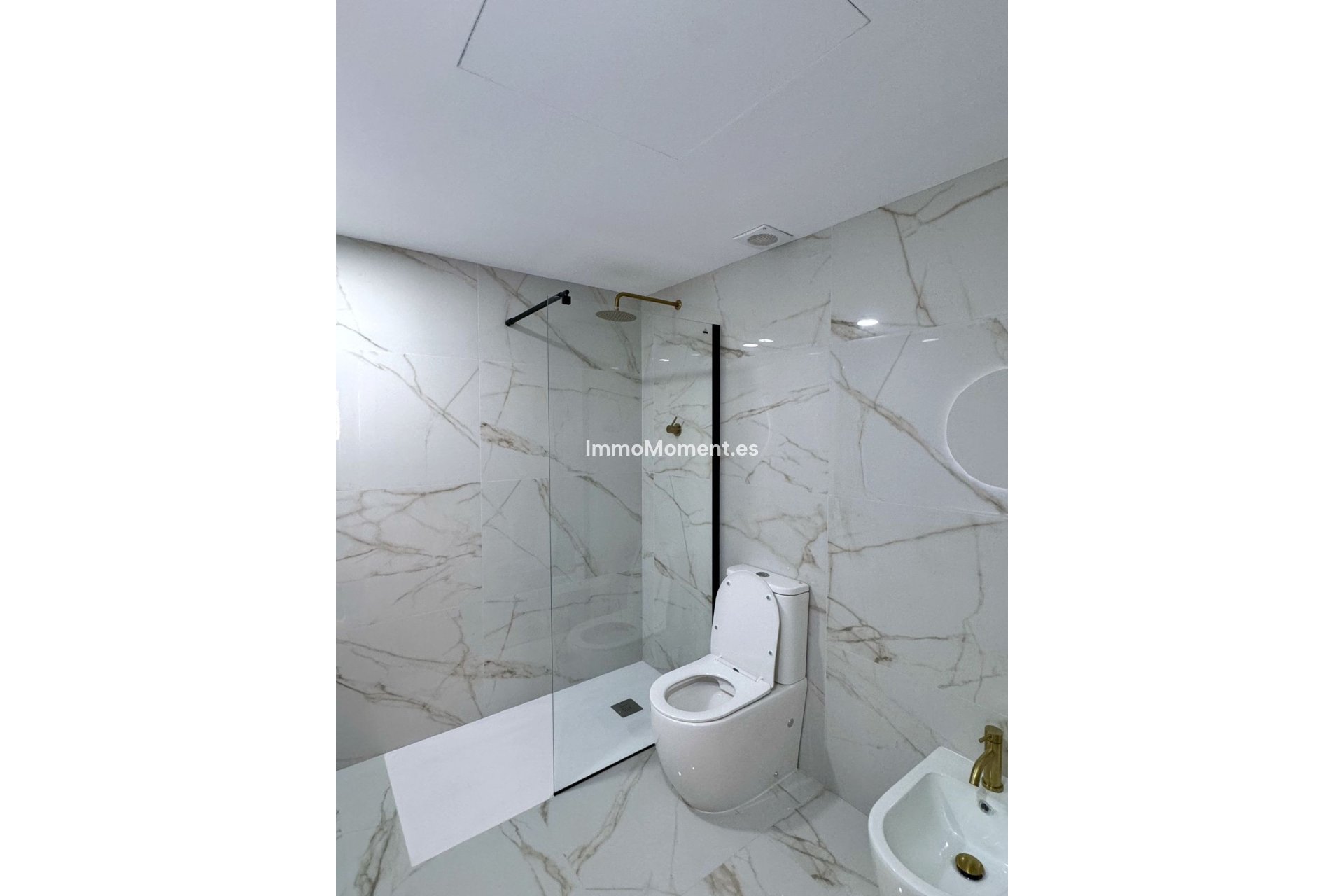 Resale - Apartment - Benahavís - Benahavís Centro