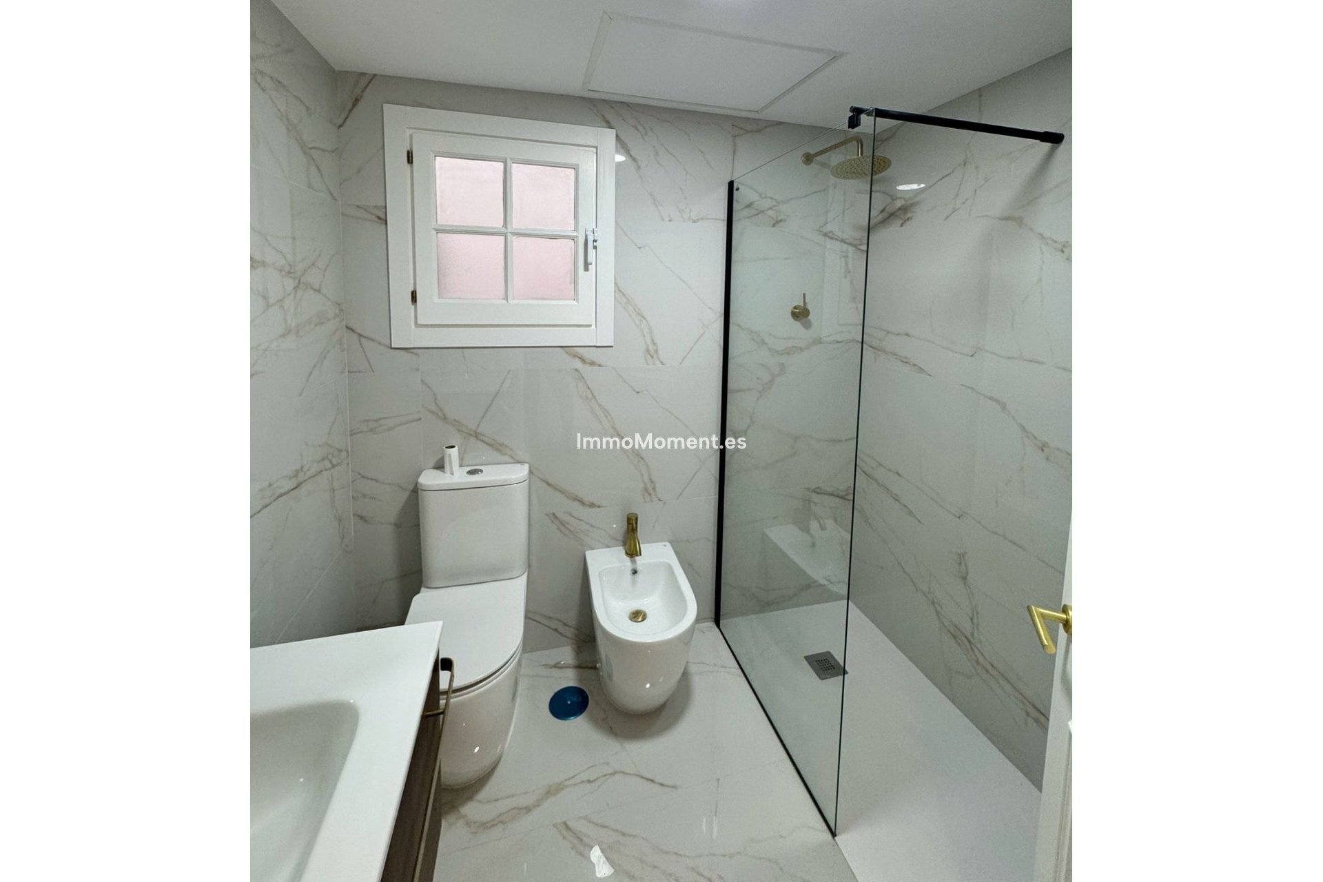 Resale - Apartment - Benahavís - Benahavís Centro