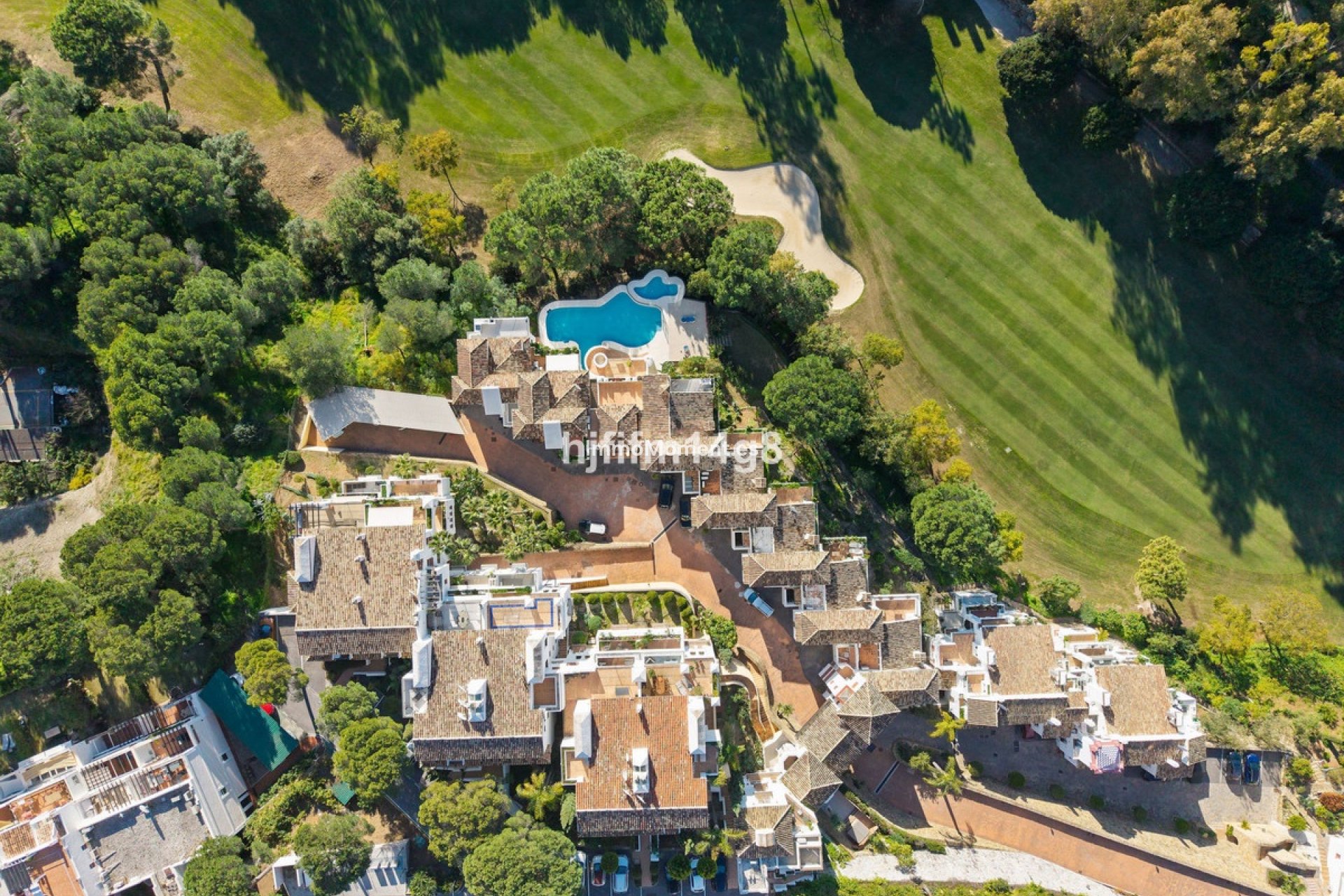 Resale - Apartment - Benahavís - Benahavís Centro