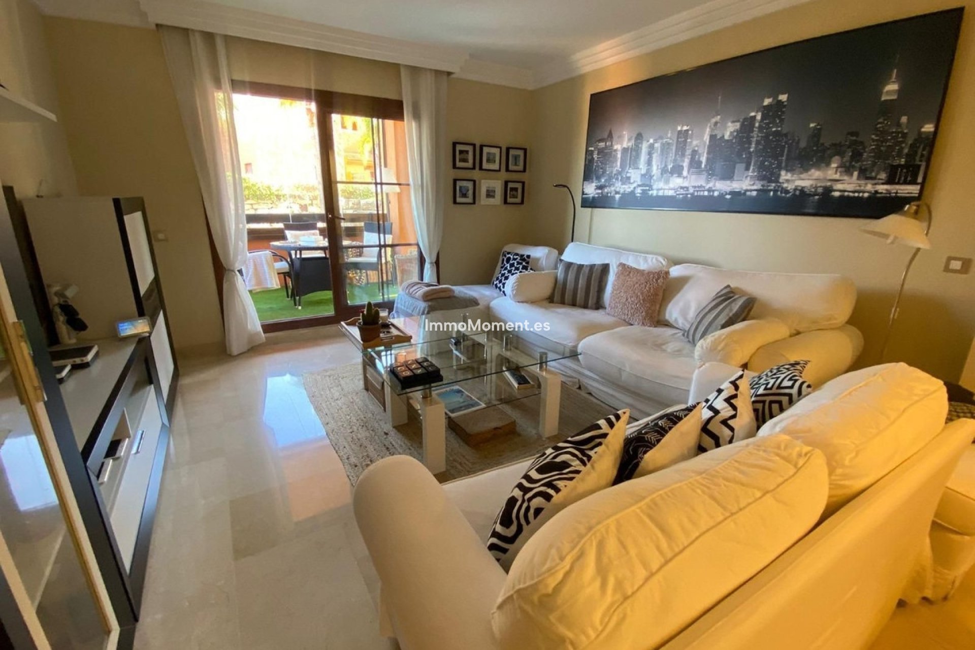Resale - Apartment - Benahavís - Benahavís Centro
