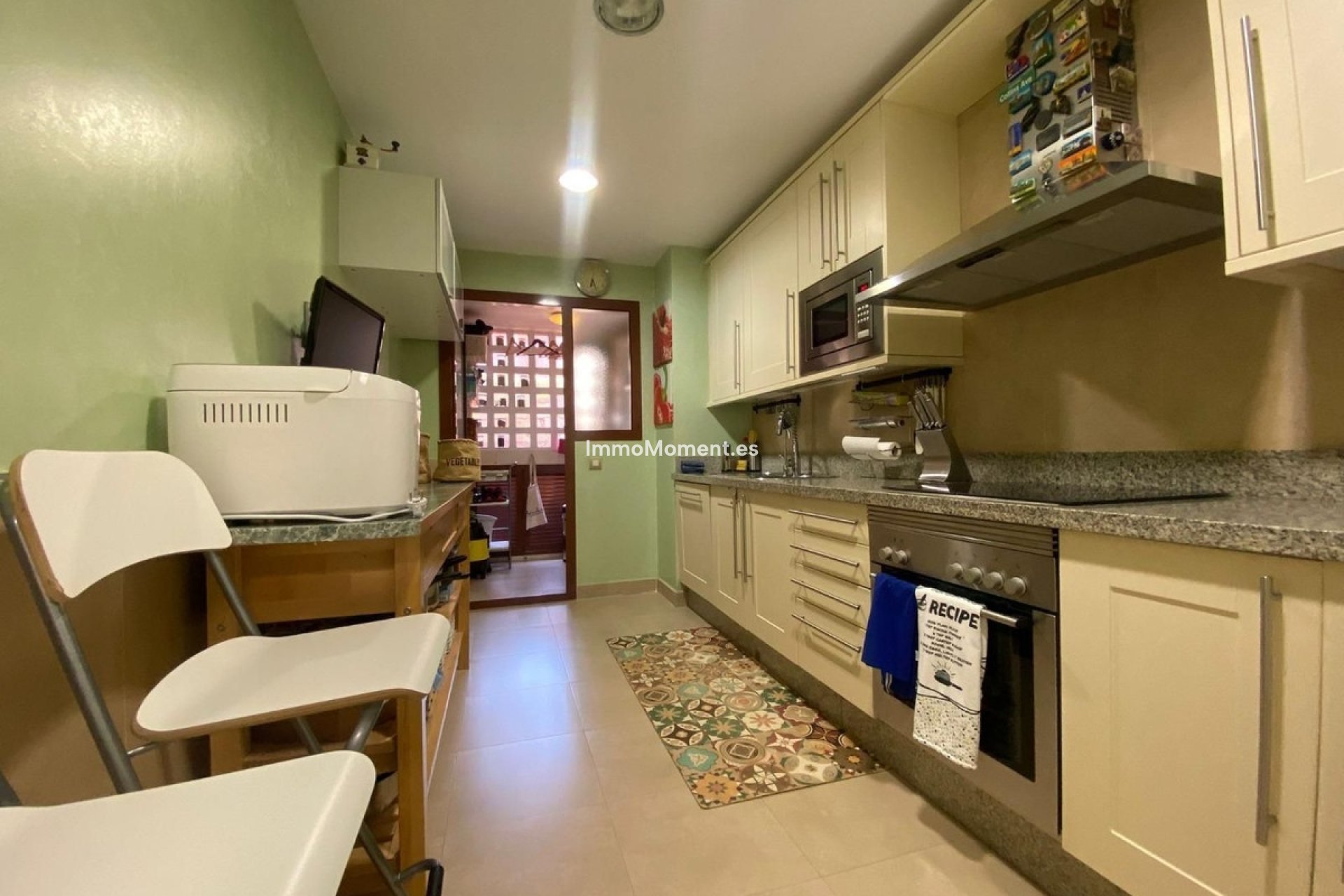 Resale - Apartment - Benahavís - Benahavís Centro